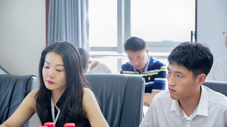 以考促學(xué) 凝心聚力 | 君卓華北運(yùn)營(yíng)中心組織開展員工業(yè)務(wù)技能測(cè)試